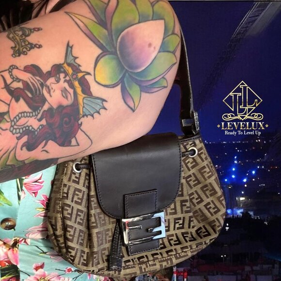 Fendi Handbags - 💎✨BEAUTIFUL✨💎Authentic FENDI Zucchino Canvas Leather Shoulder Bag